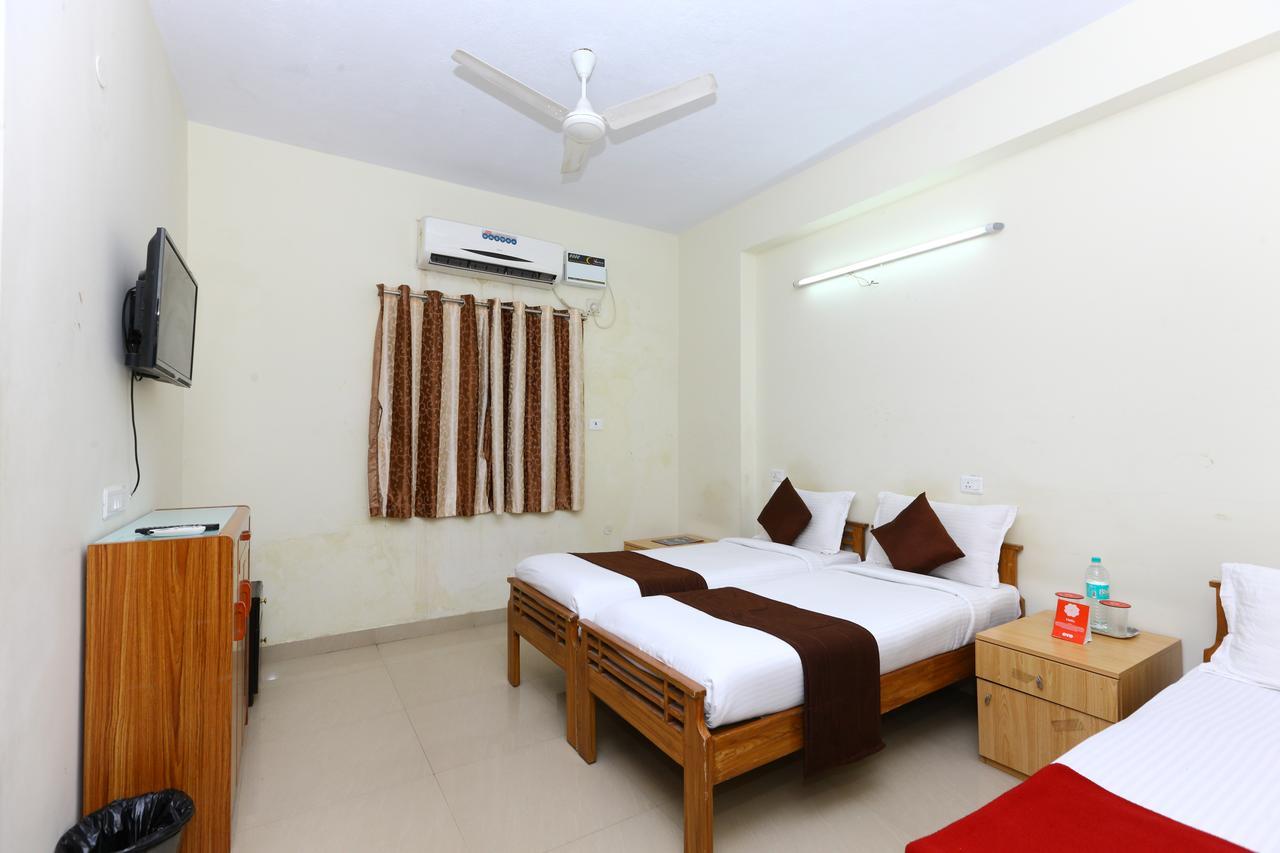 Oyo 1272 Parkview Hotel 3*