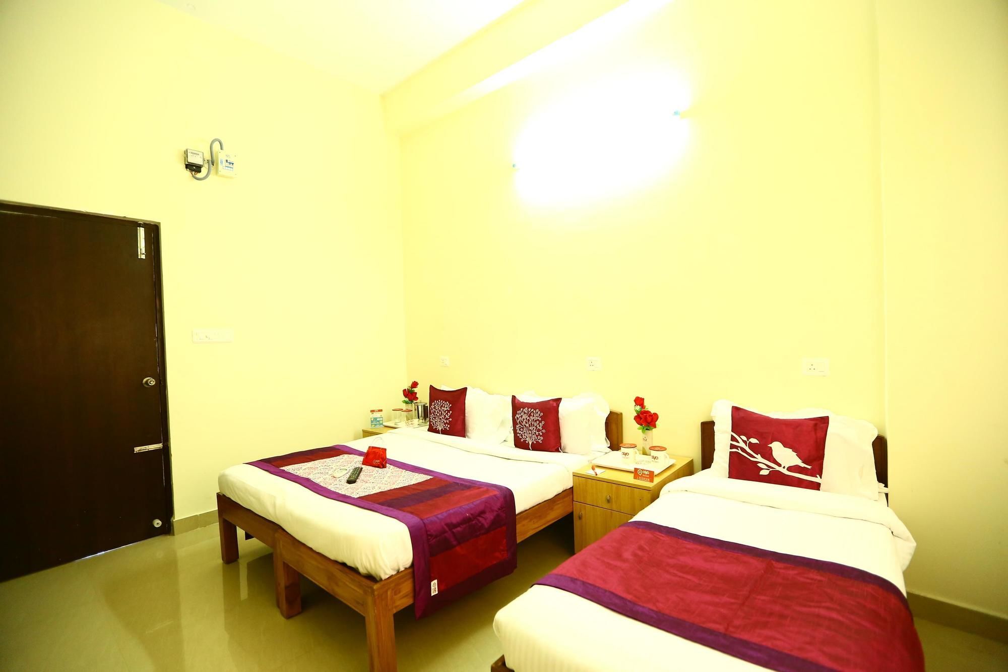 Hotel Oyo 1272 Parkview 3*